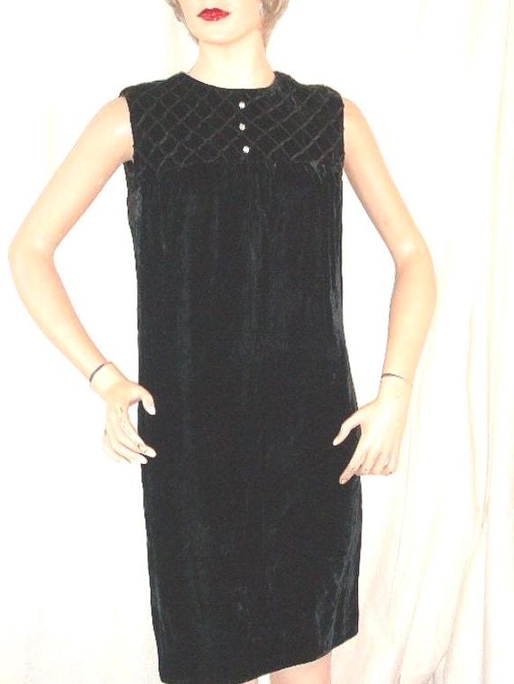 1960's Black Velvet Dress - image 5