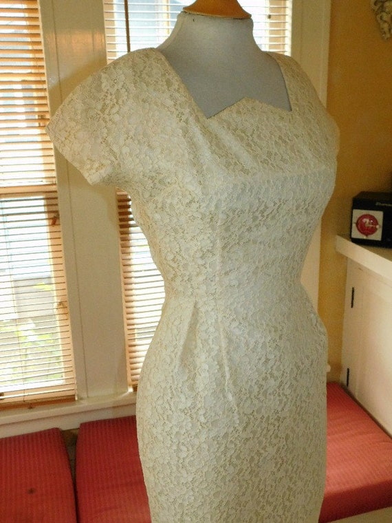 1950s Lace Dress - image 3