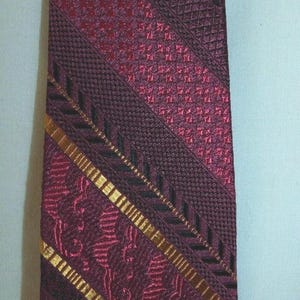 1970s Tie