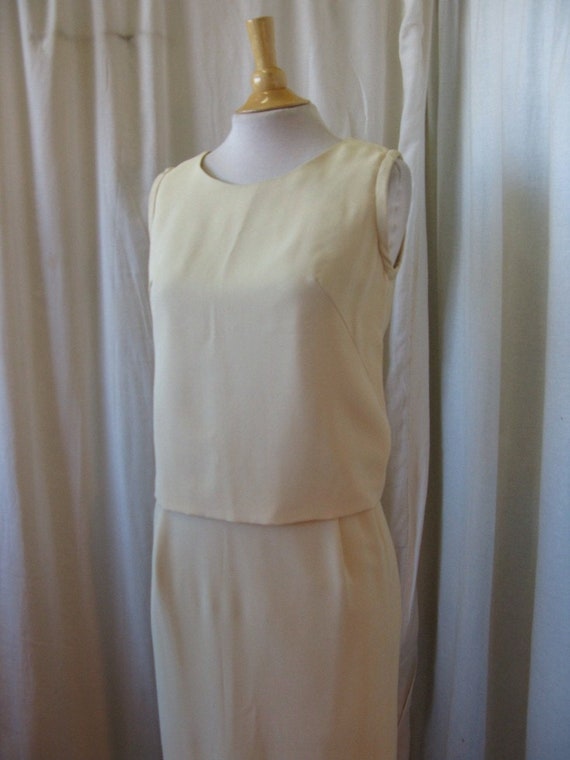 1960s Two Piece Hostess - image 3