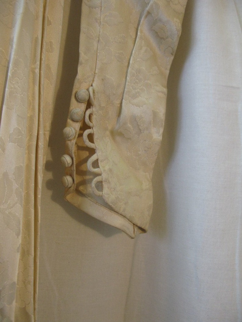 1930/'s Wedding Gown with Long Train