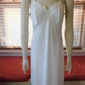 1960s Vintage Slip