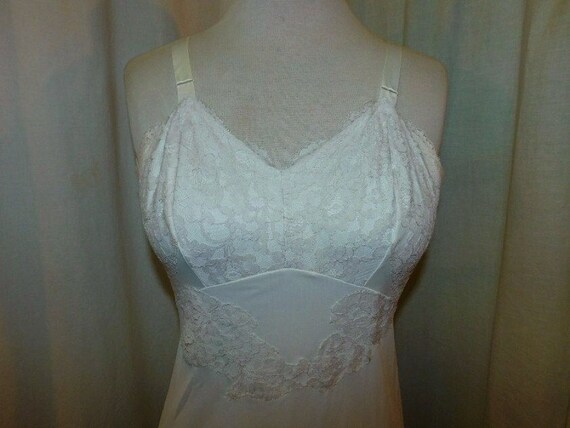 60's Vintage Slip - image 6