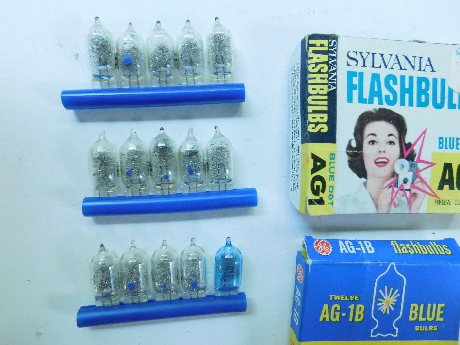 Lot D'ampoules Flash Sylvania AG-3B – Pour Flash, Occasion, Vintage Photo