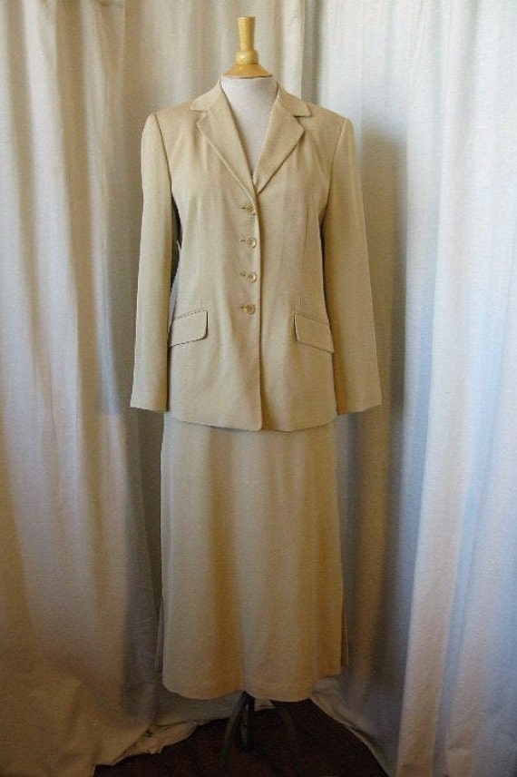Womans 3-piece Suit
