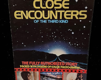 Original 1977 Close Encounters Of The Third Kind Official Movie Program Book Steven Spielberg