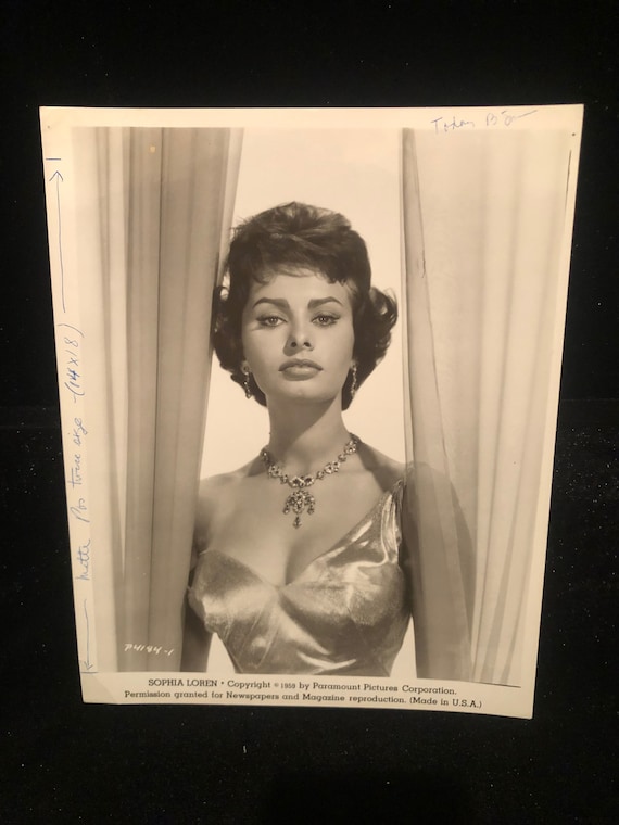 Photo De Presse Originale Rare De Sophia Loren - Noir Et Blanc - Collection Célébrités Vintage
