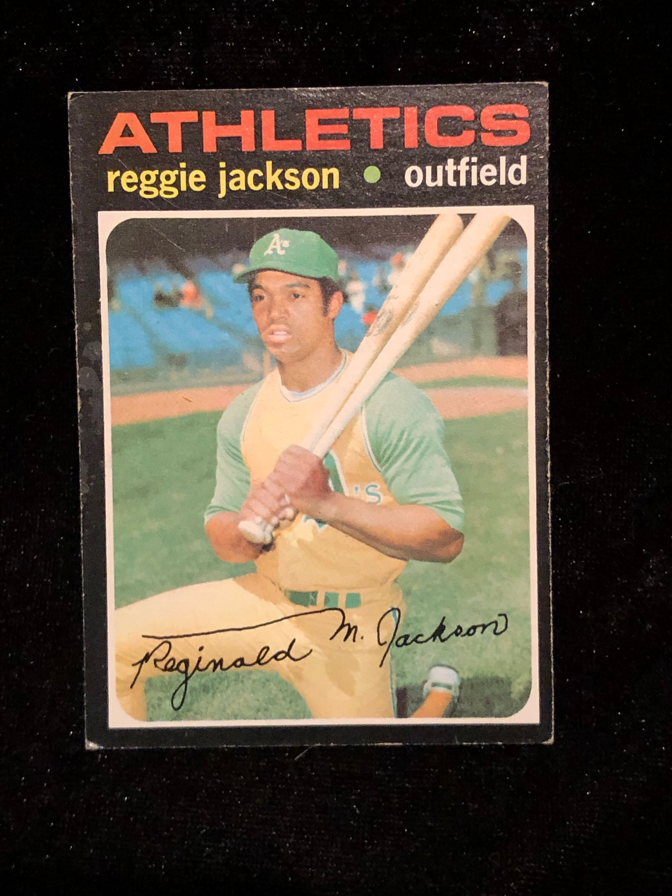 Oakland Athletics cards 1971 Reggie Jackson Topps Baseball Card 20 no