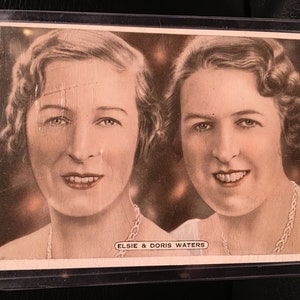 Original 1935 Elsie Waters, Doris Waters Ardath Cork State Express Cigarette Card Film Stage & Radio Stars Vintage Hollywood Poster