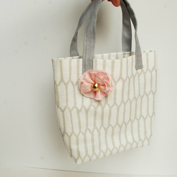 Girls Summer Tote - Flower Girl bag- Toddler Girl tote- Baby Girl Gift- Wedding girl