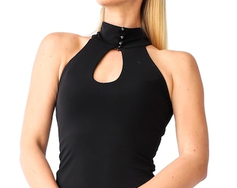 Top de baile de tango ajustado de cuello alto con botones.
