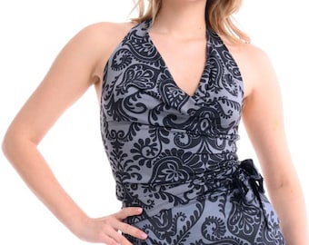 Top de baile de tango con escote halter y estampado damasco gris.