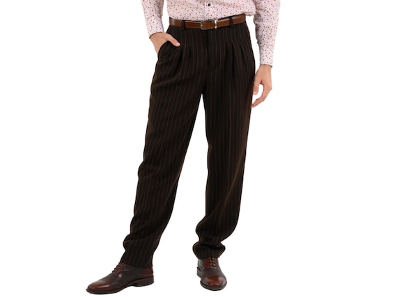 Pantaloni da tango a righe marroni da uomo con tre pieghe