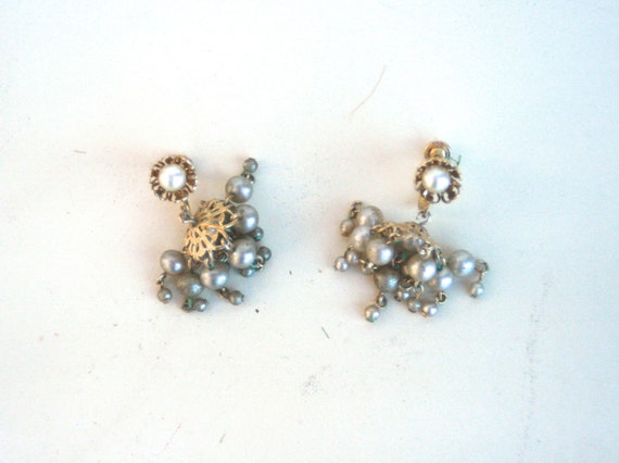 1960s Screw-On Chandelier Pearl Earrings - image 2
