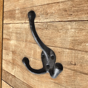 Classic cast iron rustic traditional triple hook farmhouse style old victorian inspired hat & coat hooks - Cast Iron Heavy Duty For Mudroom