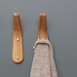 Elm wood coat hook