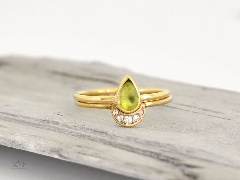 Stacking teardrop gold ring peridot contour ring set olivine engagement ring set half moon and tear drop peridot ring