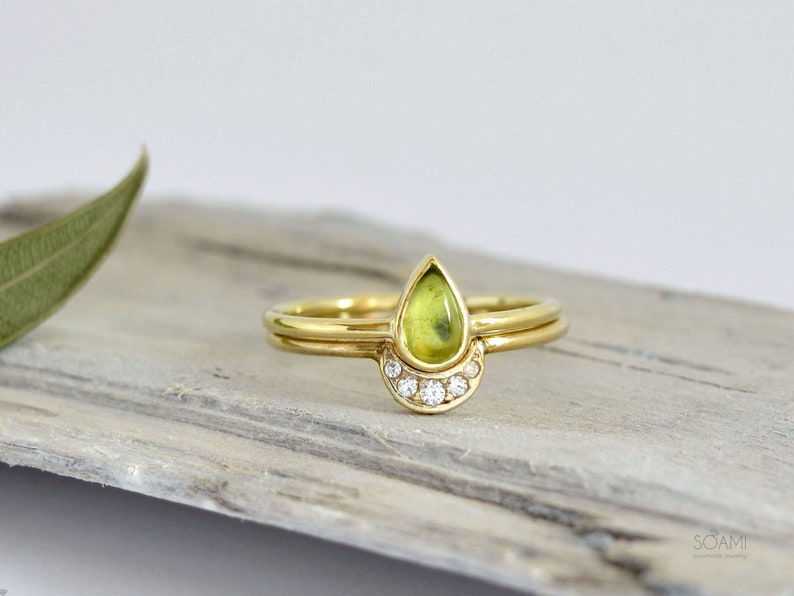 Stacking teardrop gold ring peridot contour ring set olivine engagement ring set half moon and tear drop peridot ring