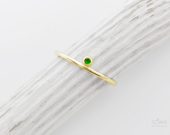 Delicate 14k gold tsavorite ring, tiny green garnet gold ring, green grossular rose gold ring, white gold tsavorite ring