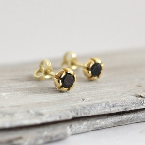 Clous d'oreilles en or 14 carats et diamants noirs, clous d'oreilles en diamants noirs or massif, clous de diamants
