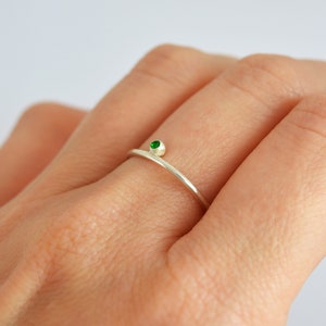 925 sterling silver band ring, tsavorite silver ring, minimalist green garnet silver ring, green grossular simple band ring