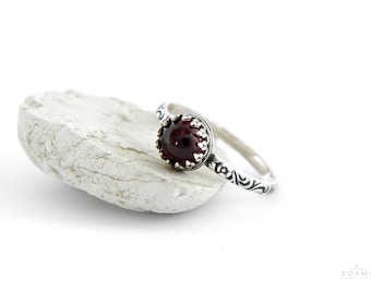Oxidized Sterling Silver Garnet Ring: Floral Gemstone