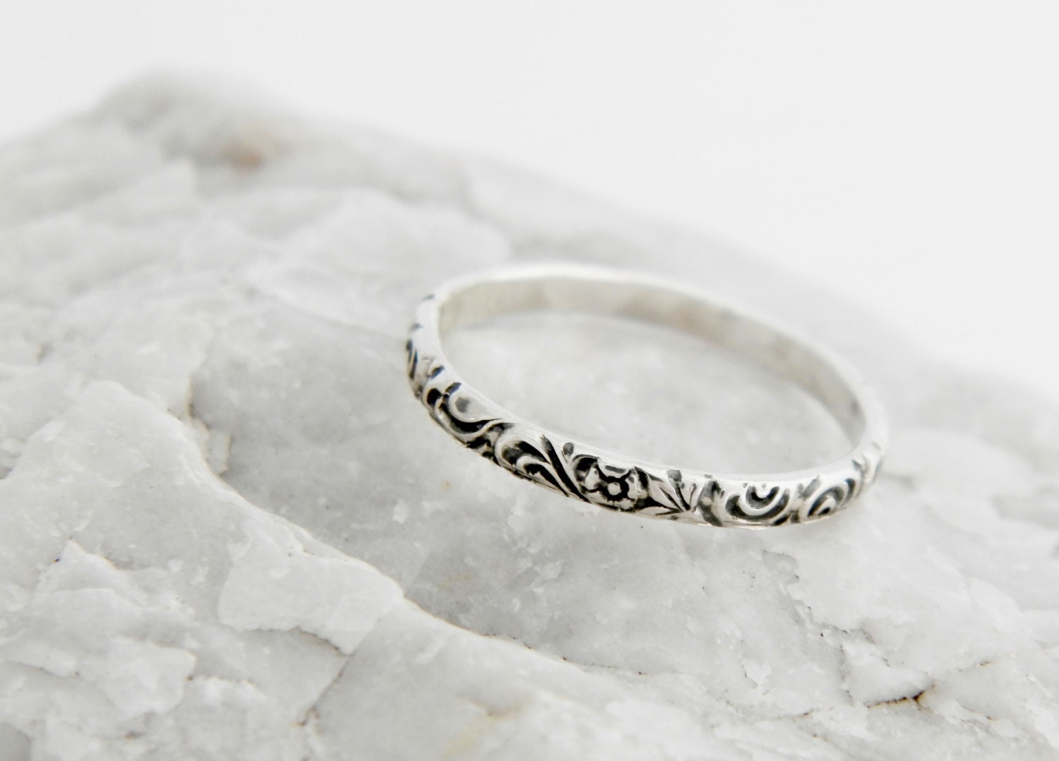 Sterling Silver Floral Carved Band Ring: 2mm Ornament Ring