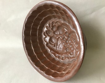 Butter mold, butter shape, ceramic, leaves and grapes designs,