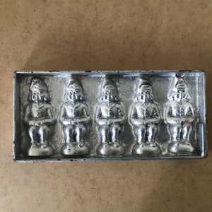 Chocolate mold, Chocolate shapes, 5 seated children