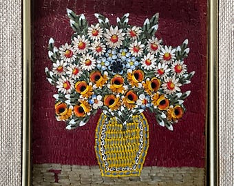 Klein micromosaïekschilderij, boeket bloemen in een vaas