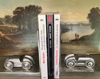 Paire de serre-livres en métal avec voitures de course