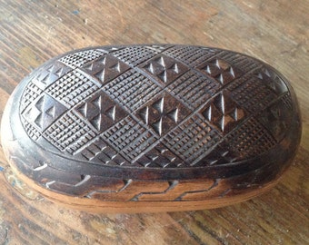 Kleine dekorative Box afrikanischer Herkunft, Kuba-Box, Pulver-Box, ethnischen Stil, Stammes-Stil