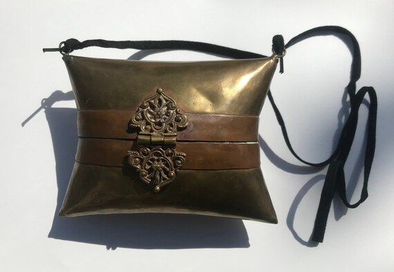 Hand purse, metal purse, ethnic purse - image 3