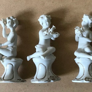 Cherubini con fiori, Césare Villari, capodimonte