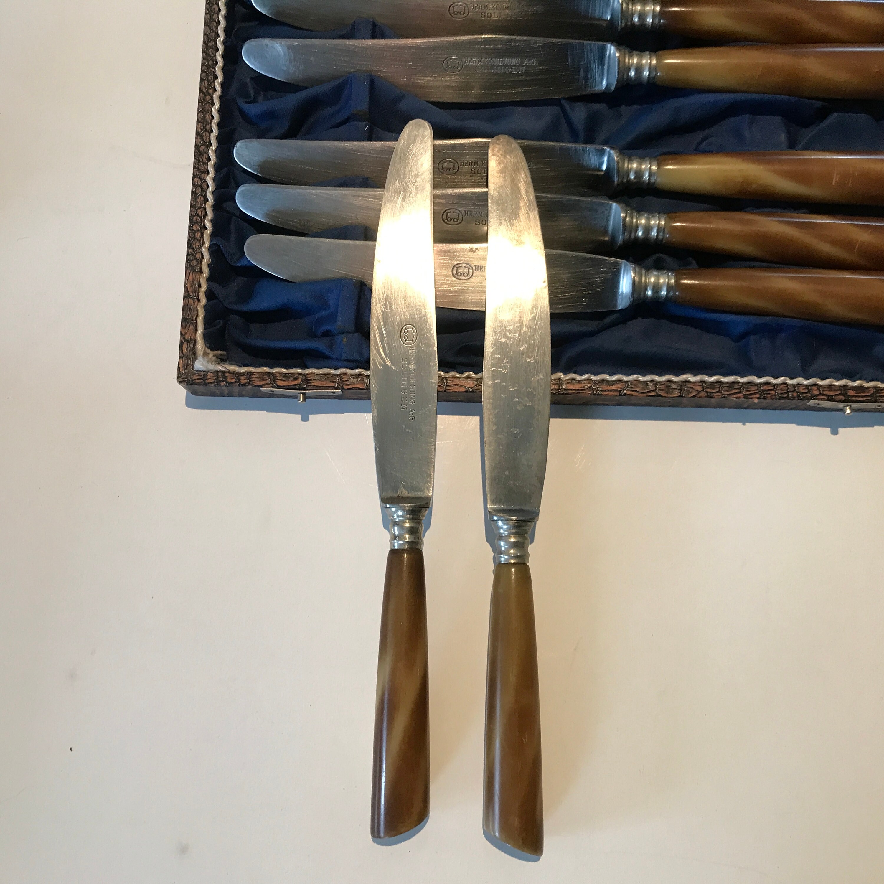 Herm Konejung Solingen Metal Knives With Imitation Horn Resin