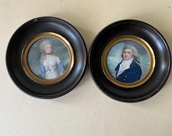 Coppia di dipinti in miniatura, raffiguranti una coppia, fine XVIII secolo.