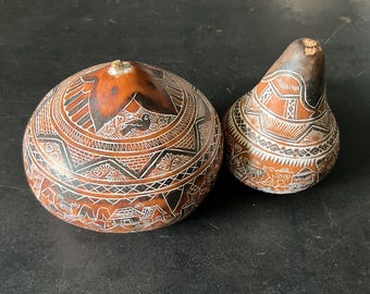 Calebasses, coloquintes péruviennes gravées