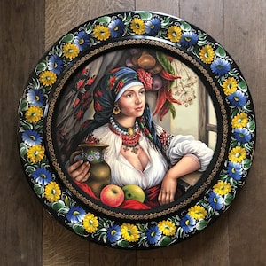 Ukrainian oil painting on wood signed Martynenko, bust of a young woman in traditional clothing.