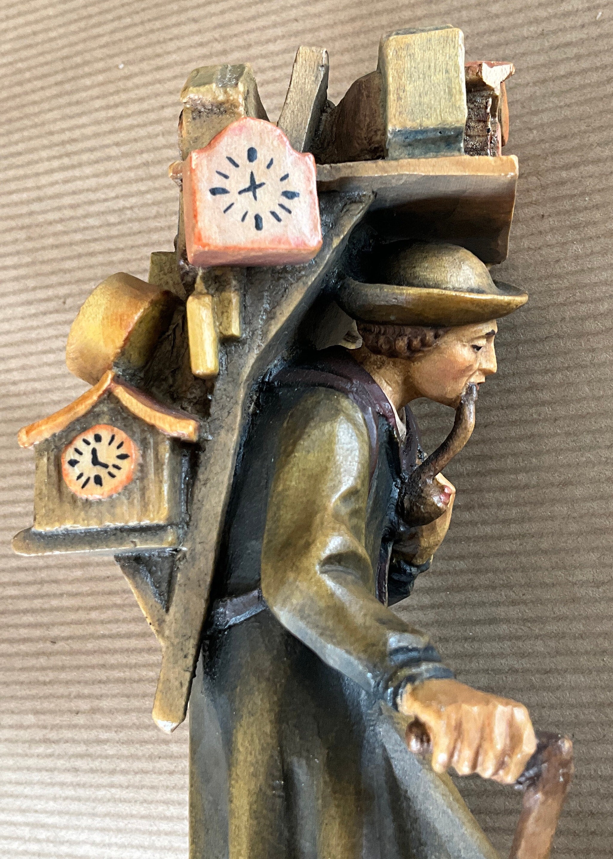 Clock Seller Statuette, Hand-carved Wood, Black Forest, Anri Clock Seller Statuette, Hand-carved Wood, Black Forest, Anri