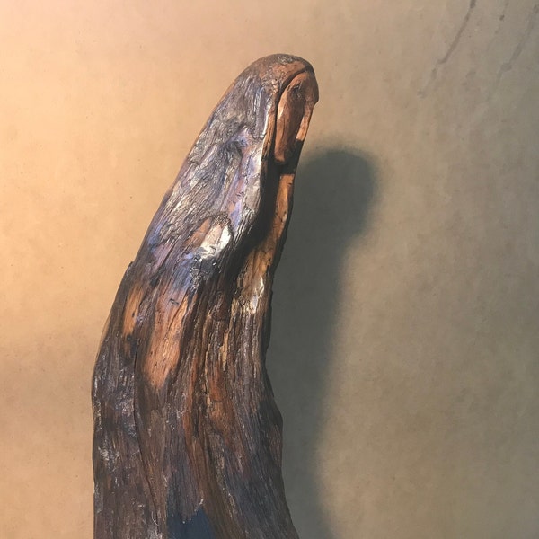 Sculpture sur souche de bois