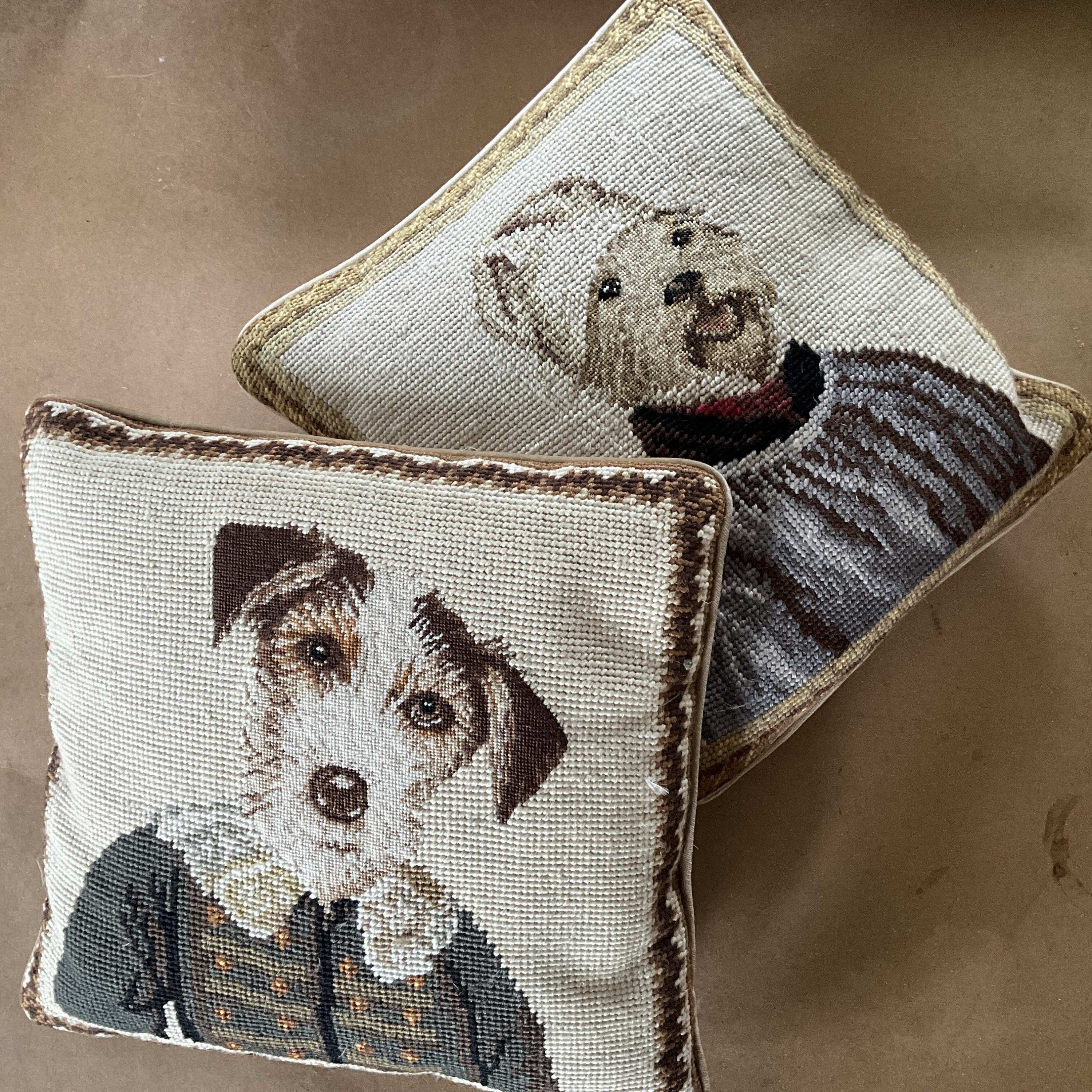 Panier pour chien Chameau Giant velours côtelé | Confort & Élégance