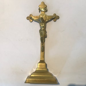 Crucifix en laiton 19 ème siècle