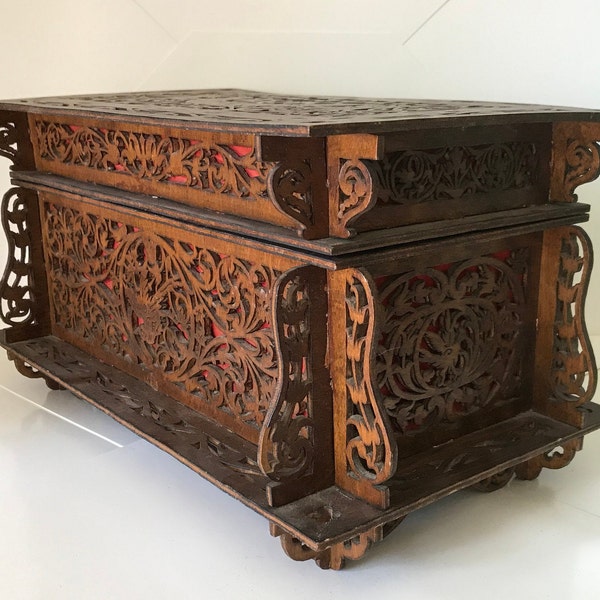 Very beautiful openwork wooden box, wooden lace