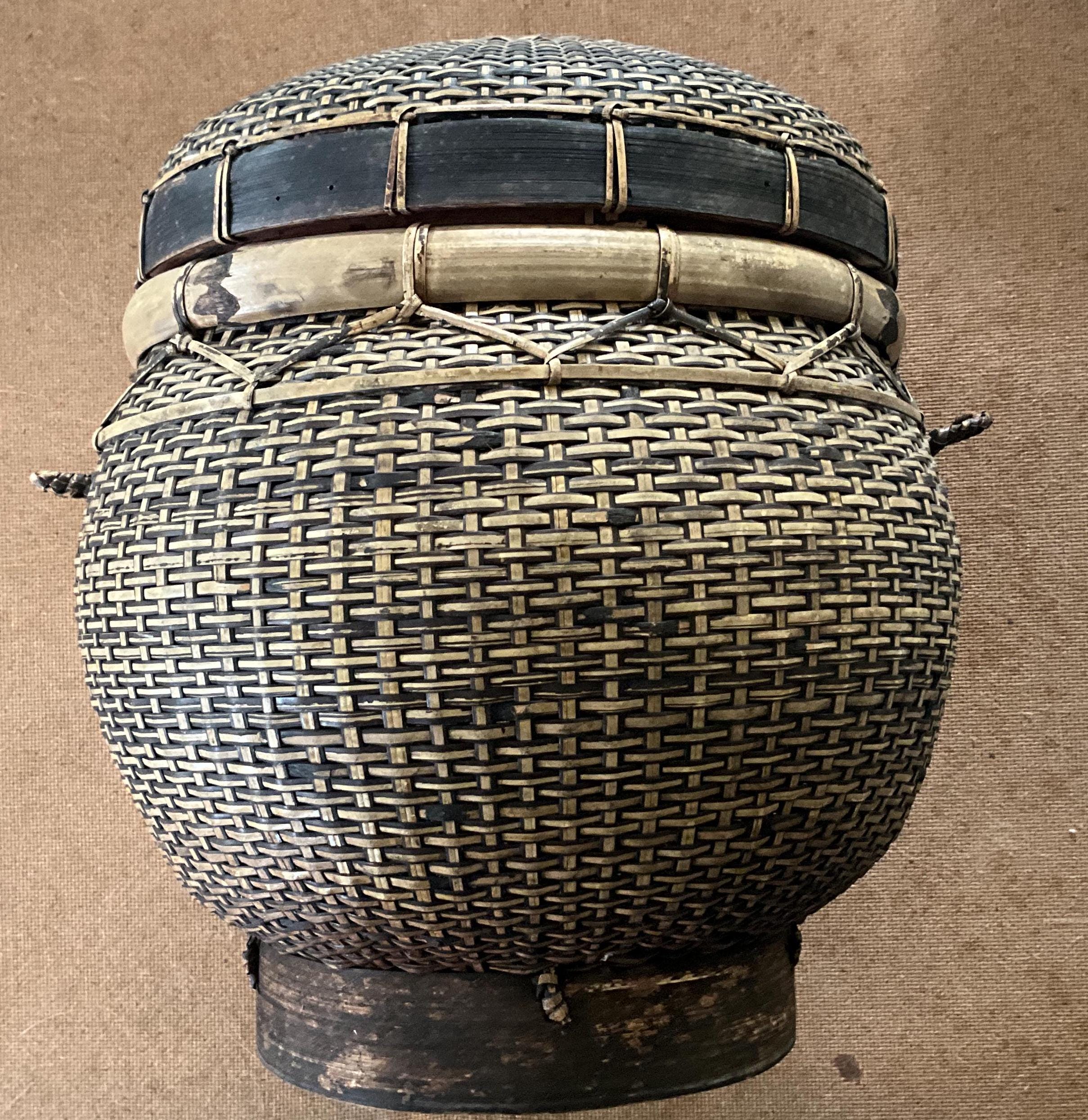 Panier De Pêche Vintage Bali - Creel En Bambou Et Bois Sculpté - Indonésie