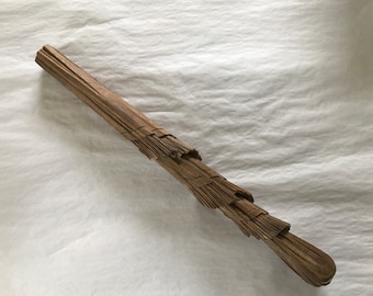 Madera tallada antigua, antigüedad arquitectónica