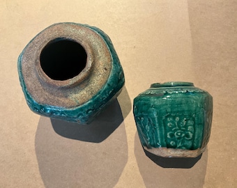 Ensemble de 2 pots à gingembre chinois, 19 ème grès émaillé