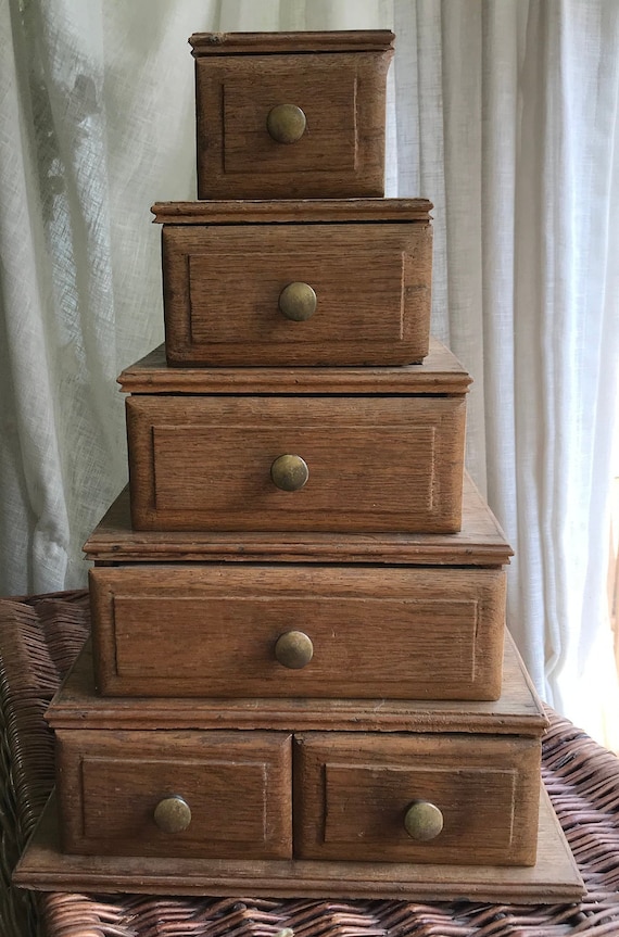 Small oak and very heavy piece of furniture