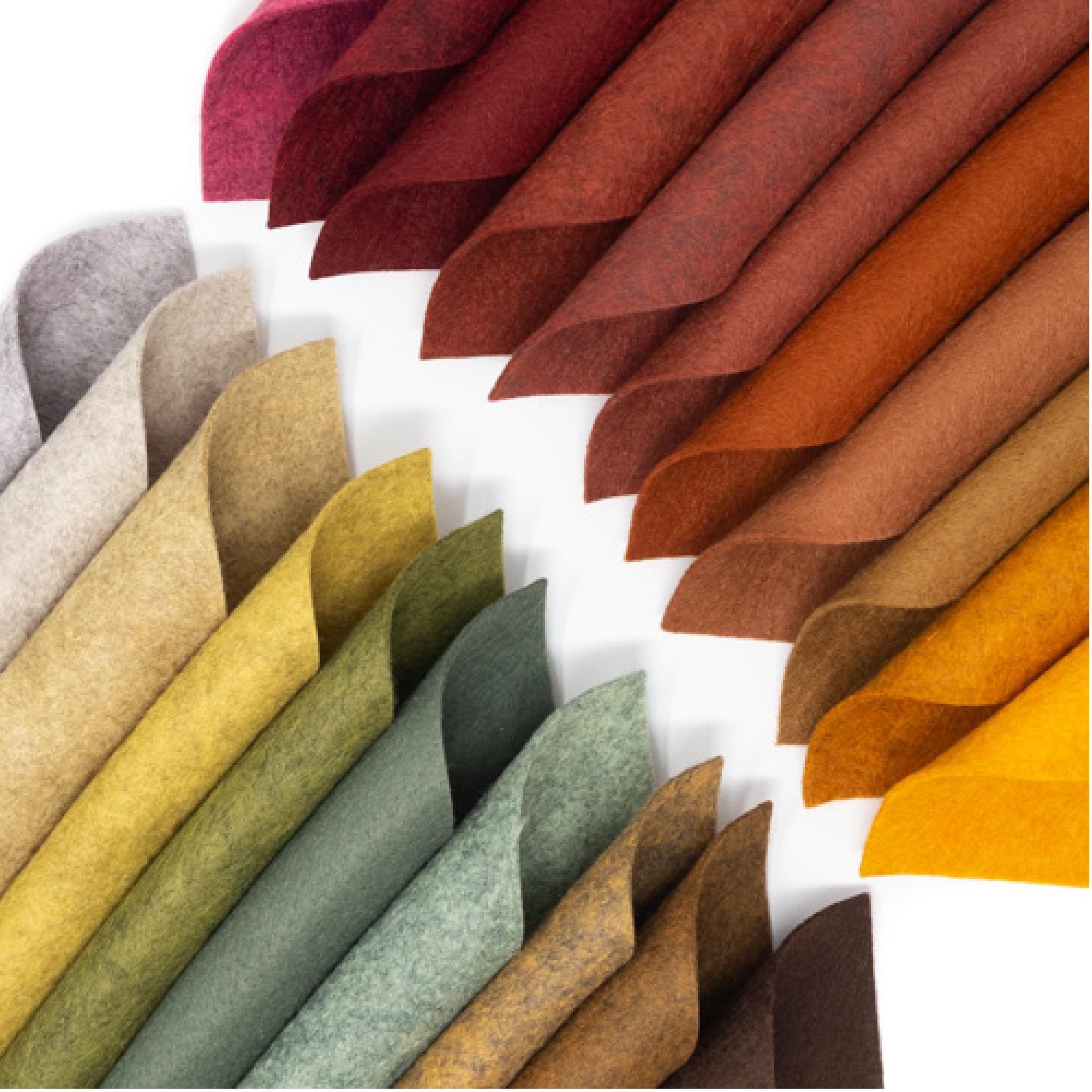 Lot Carrés Feutre 100% Laine 8" + Mélange Arc-en-ciel - 10 Couleurs, 12 Carrés