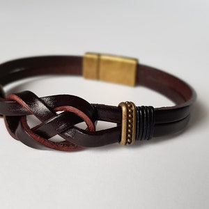 Leather bracelet, Brown leather, Bracelet for men, Magnetic clasp bracelet, Antique bronze
