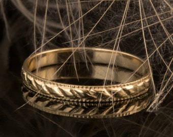 Women's Wedding Ring, Gold Wedding Band, Wedding Band Women, 18K Gold Wedding Ring, Textured Wedding Band, Thin Wedding Band, Antique Style
